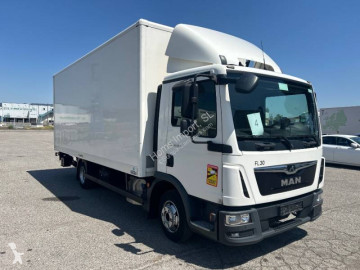 Camion fourgon MAN