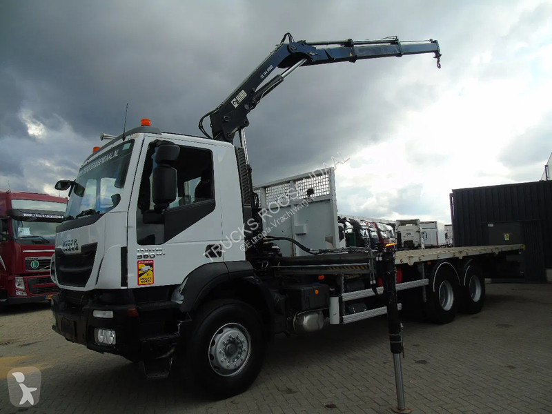 Camión Iveco 360 EEV + HIAB 144B- 2 + 6X4 +...