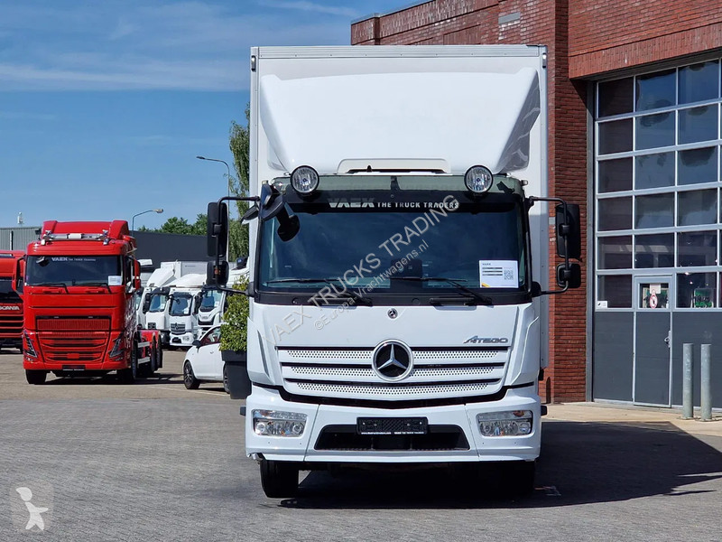 Camion Mercedes 1524 Box with sidedoors - Zepro...