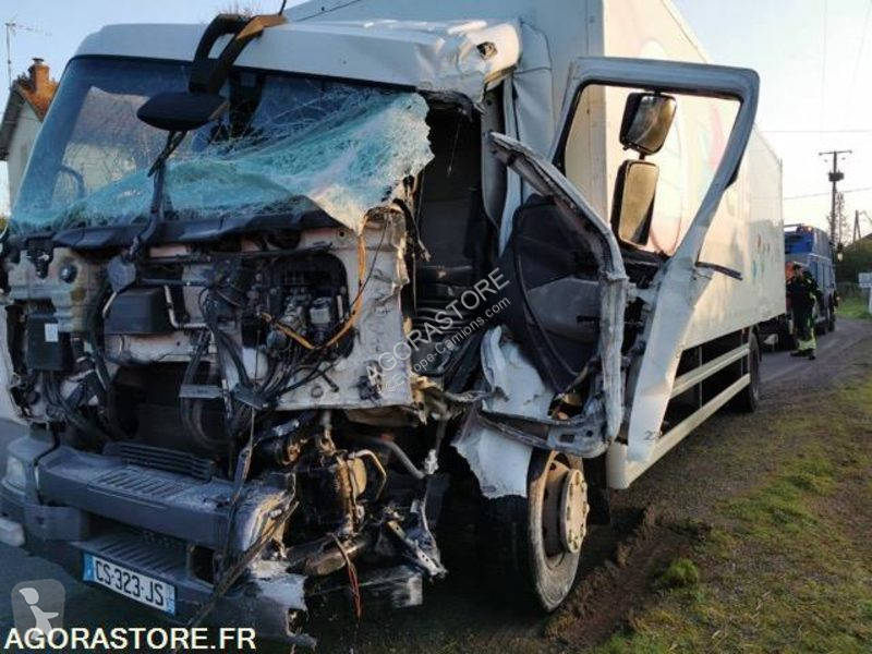 Camion Renault MIDLUM