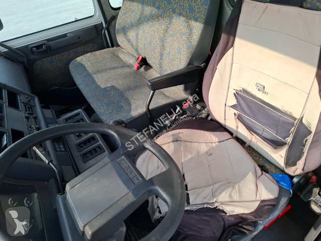 Camion Renault MIDLUM 95