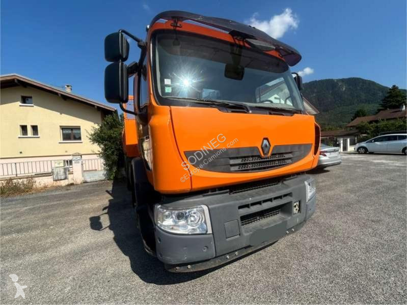 Kamion Renault Grue HMF
