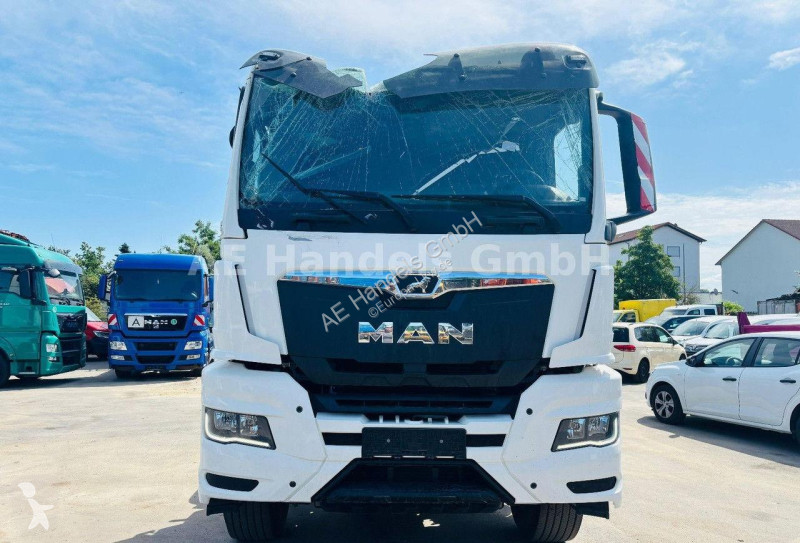 Camião MAN TGS 32