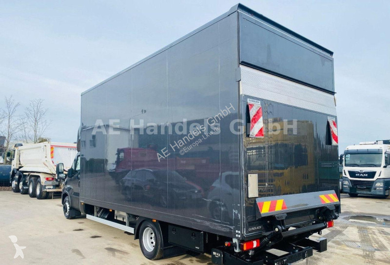 Kamion Iveco 72