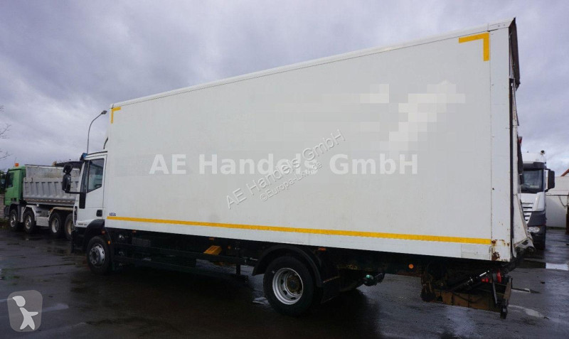 Camião Iveco EuroCargo 120