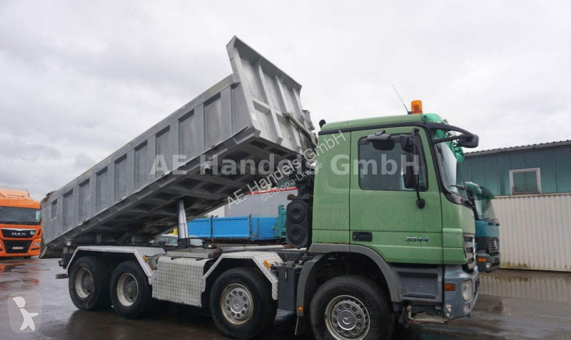 Kamion Mercedes 3244