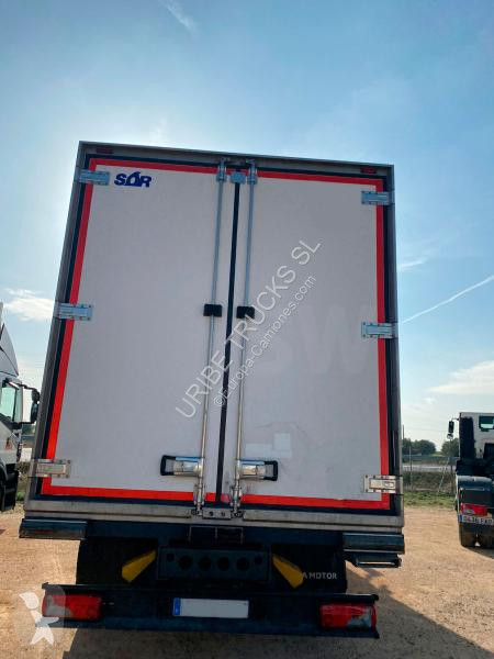 Camión Iveco AD 260 S 36 Y/PS