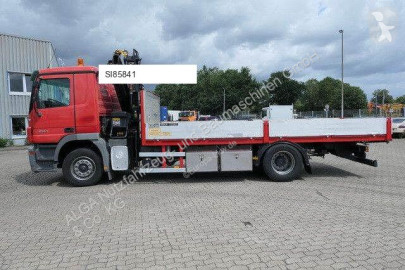 Camion plateau Mercedes