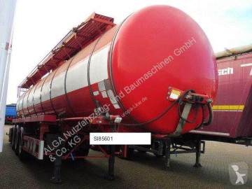 Camion citerne produits chimiques Kässbohrer