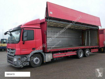 Camion fourgon Mercedes