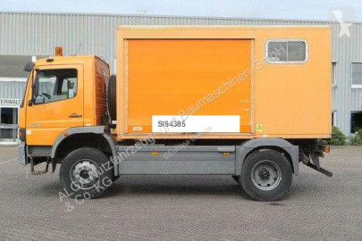Camion fourgon Mercedes