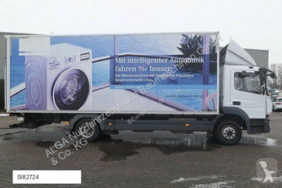 Camion fourgon Mercedes