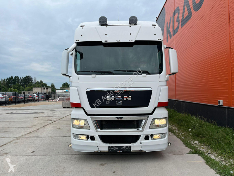 Lastbil MAN TGX 6x2 BOX L=8468 mm