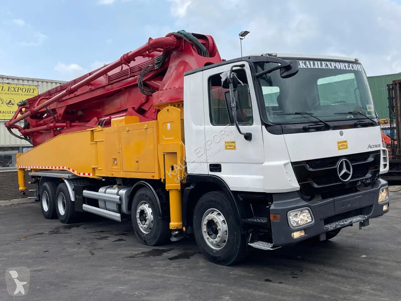 Camion Mercedes 4141 MP3 Concrete Pump 52...