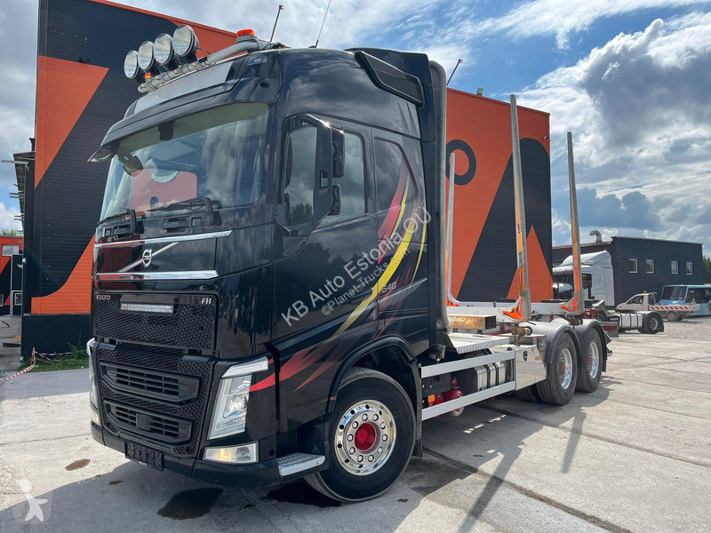 Camion Volvo 6x4 TANDEM AXLE LIFT