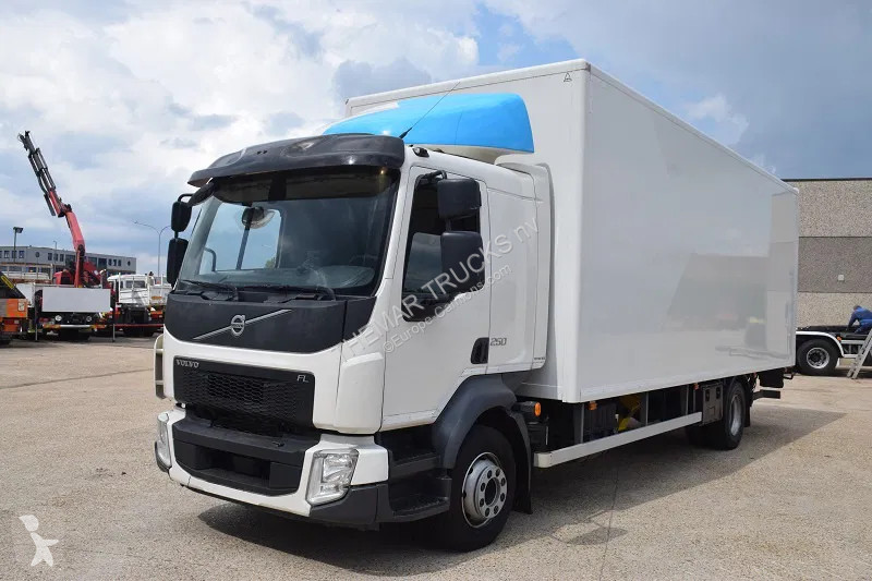 Camion Volvo FL 250