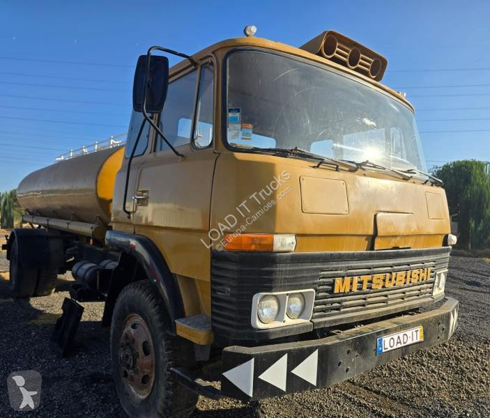 Camion Mitsubishi Fuso
