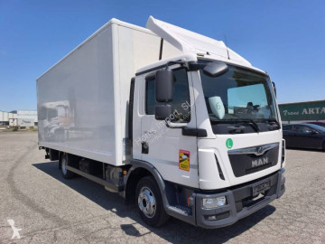 Camion fourgon MAN
