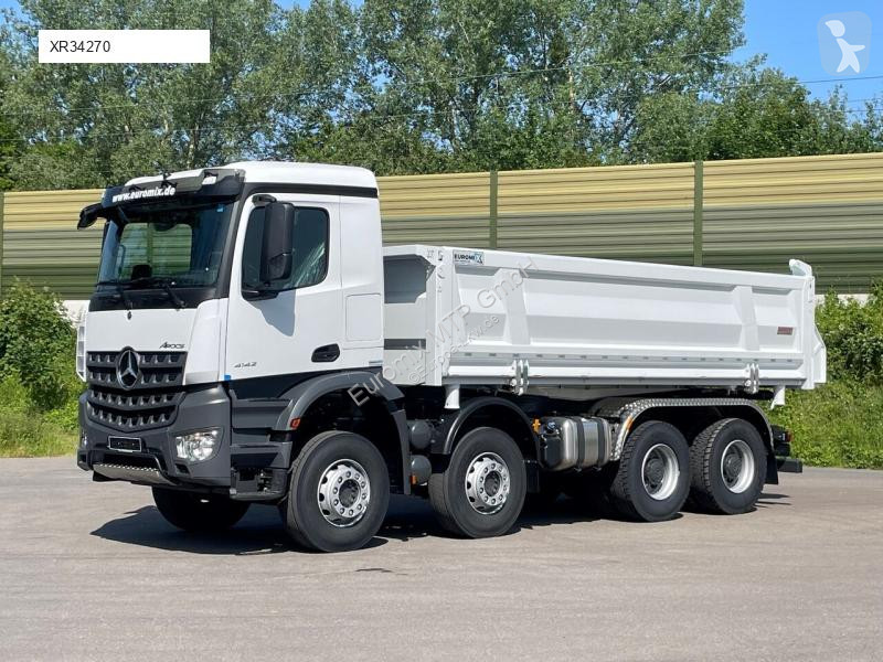 Kamion Mercedes EMK-3
