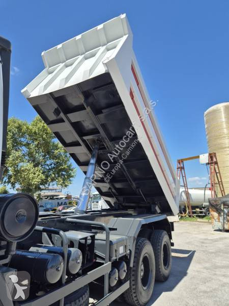 Camion Astra