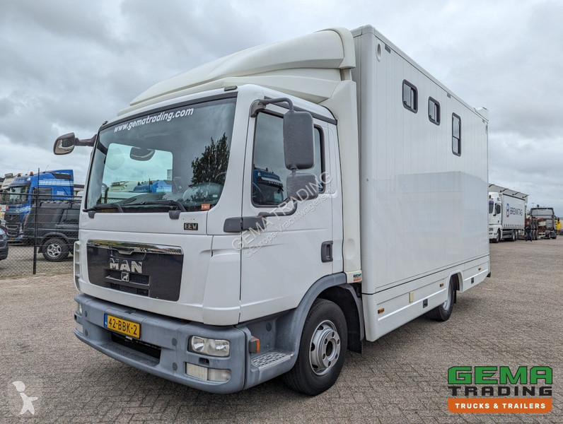 Kamion MAN 12.250 4x2 Euro5 EEV RC HorseTruck -...