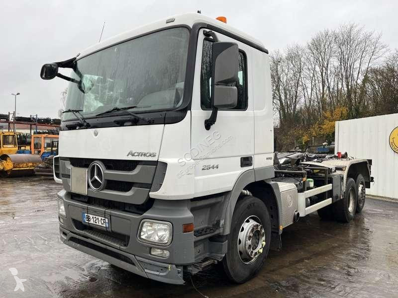 Kamion Mercedes ACTROS 2544