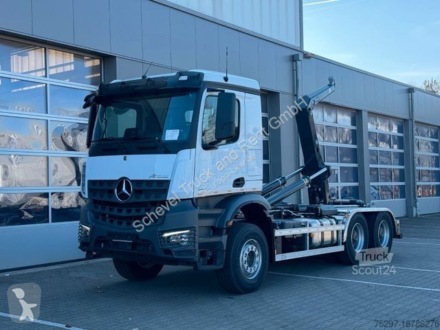 Kamion Mercedes 3351 MEILLER RS 21.60 /3,90m...