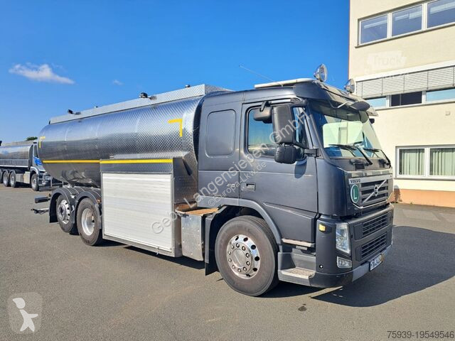 Camion Volvo 6x2 ISOLIERT