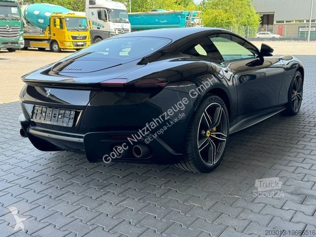 Véhicule utilitaire Ferrari Roma Coupe Schwarz