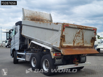Camion benne Volvo
