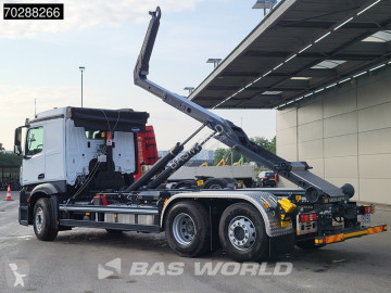 Camion polybenne Mercedes neuf
