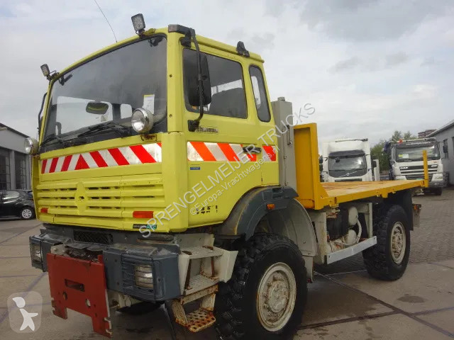Kamion Renault 4X4 MET HYDROLIEKAANSLUITING...