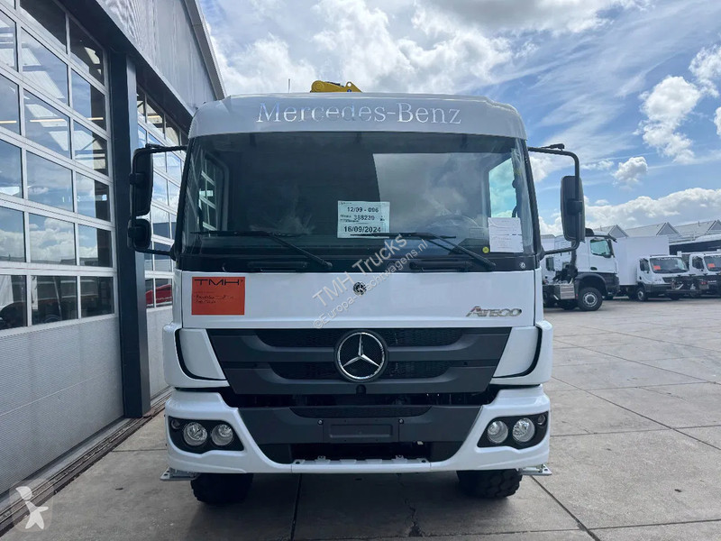 Kamion Mercedes 1725 4x4 Flatbed with Hyva...