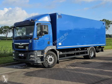 Camion fourgon MAN