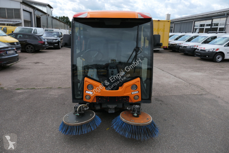 Echipament de curățare Johnson CN200 Sweeper