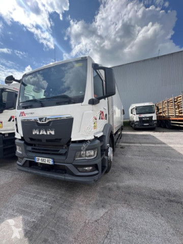 Camion fourgon polyfond MAN