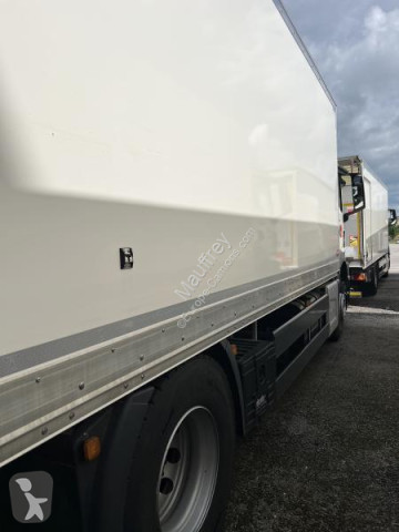 Camion fourgon polyfond MAN