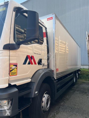 Camion fourgon polyfond MAN