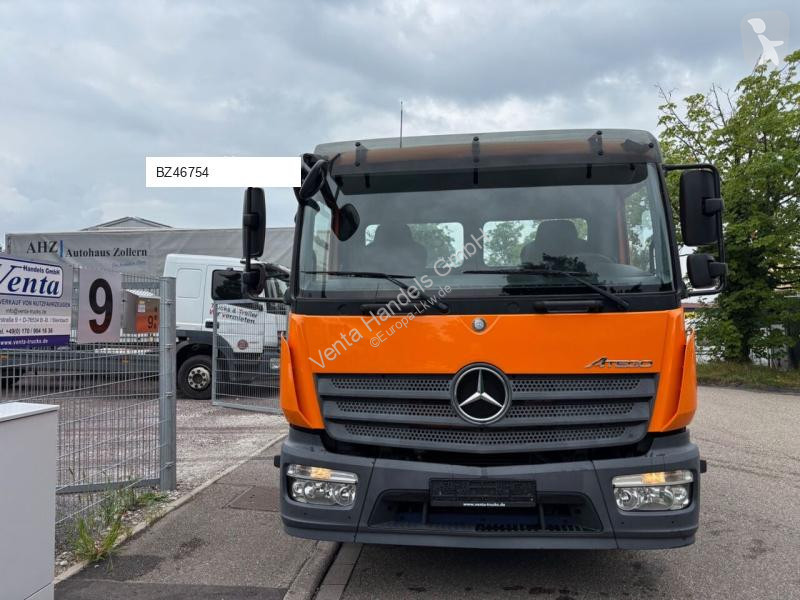 Kamion Mercedes III 818