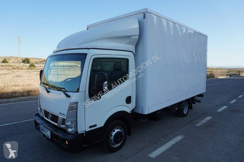 Camion Nissan