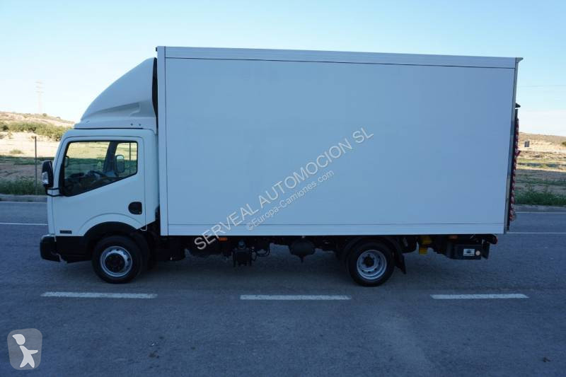 Camion Nissan