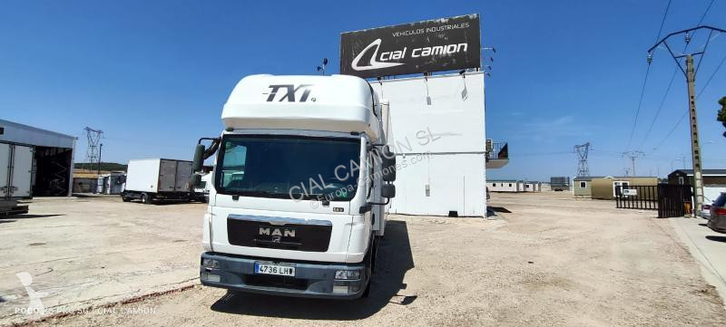 Kamion MAN 12.220