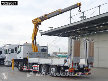 Camion grue Mercedes