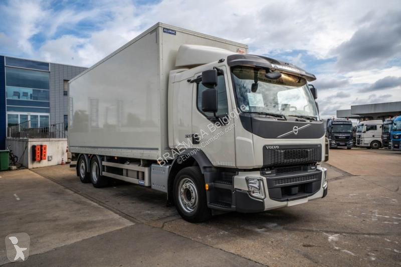 Camion Volvo 320 -6X2 +DHOLLANDIA 2.5T- 194.400 KM