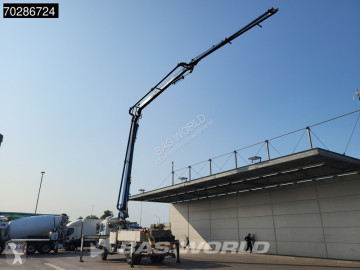 Camion pompe à béton Mercedes