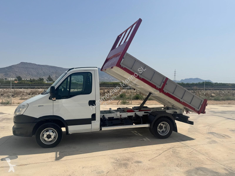 Kamion Iveco DAYLI 35C11