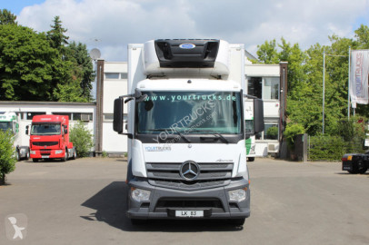 Lastbil kylskåp Mercedes