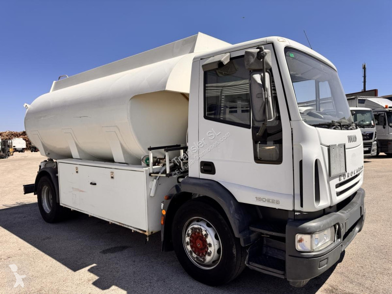 Camion Iveco 180E 28 ML