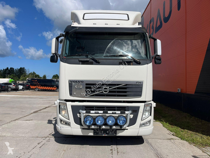 Camião Volvo FH 400 6x2 BOX L=7400