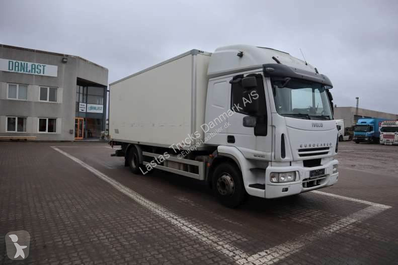 Kamion Iveco 4X2 Kasse-lift Afhentning